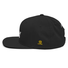 Load image into Gallery viewer, hySyd Classic Snapback Cap (black)